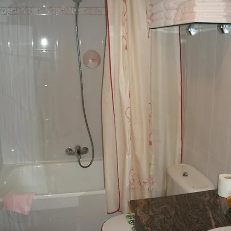 Ca De Graus מלון Castanesa