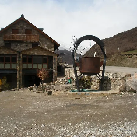 Ca De Graus מלון