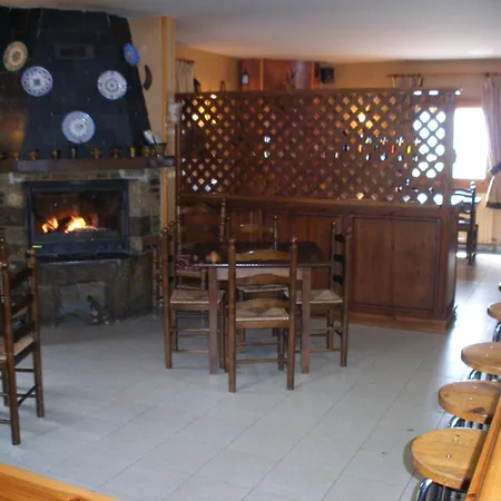 Ca De Graus מלון