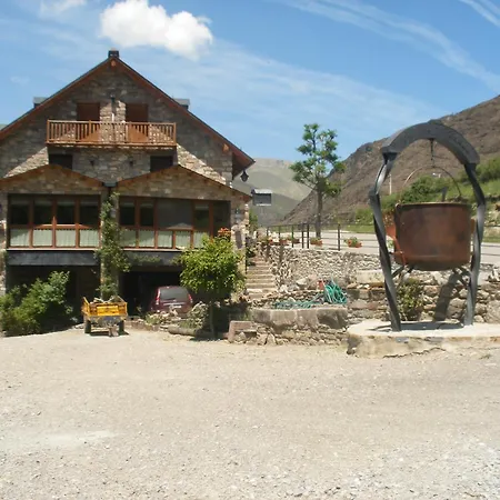 מלון Ca De Graus 2*