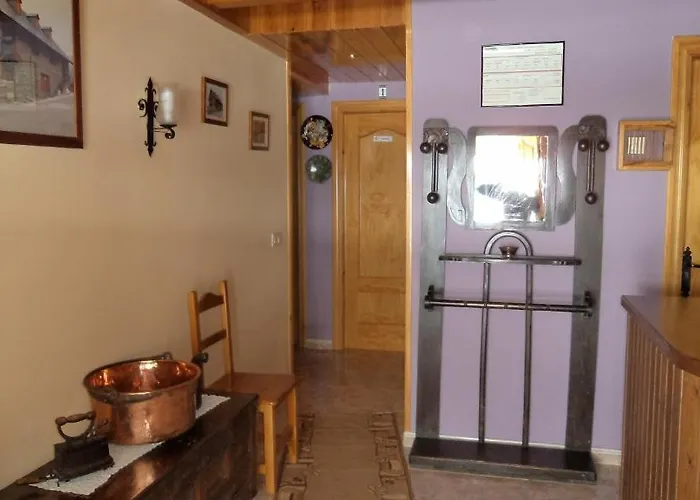 Ca De Graus Hotel 2*